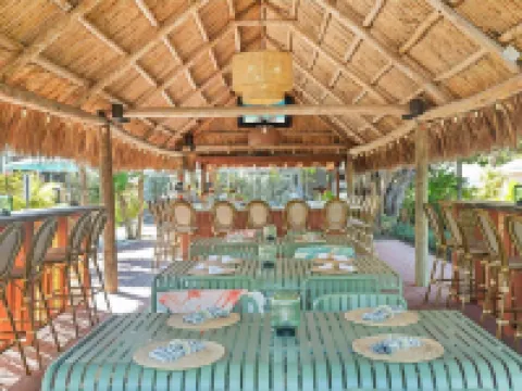 Tropical Cottages Hotels in Marathon