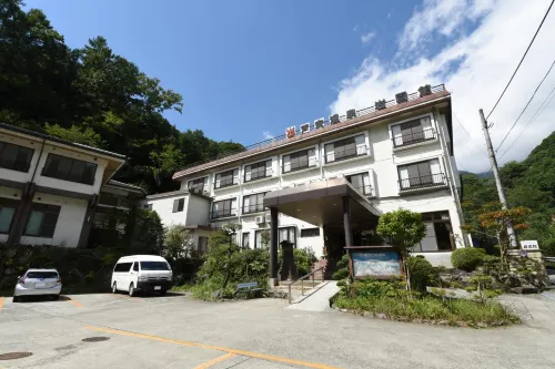 Iwazonokan Hotels in Minami-Alps