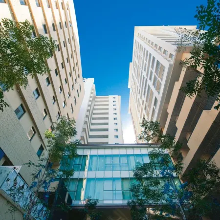 Hotel Tenjin Place Отели рядом с достопримечательностью «Станция метро Tojinmachi»