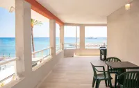 Hotel et Appartements Reine d'Azur - Beach