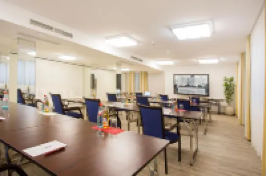 Naam Hotel & Apartments Frankfurt City-Messe Airport