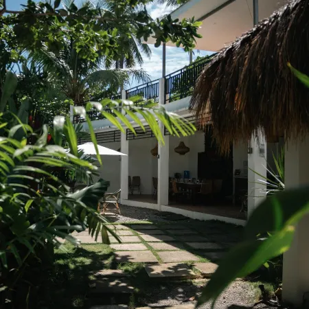 Bahandi Hotel