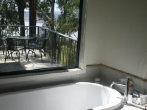 Tamar River Apartments Hotels in Lanena