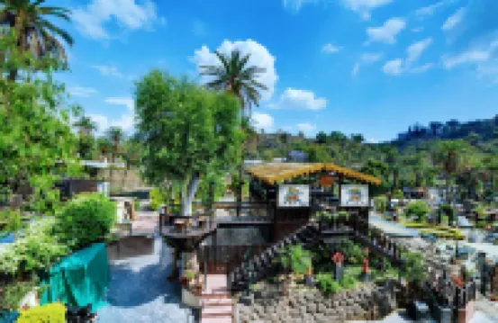 Chacha Inn the Garden Retreat