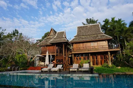 Baansuwanburi Отели рядом с достопримечательностью «Zen Paradise Chiang Mai Villa»