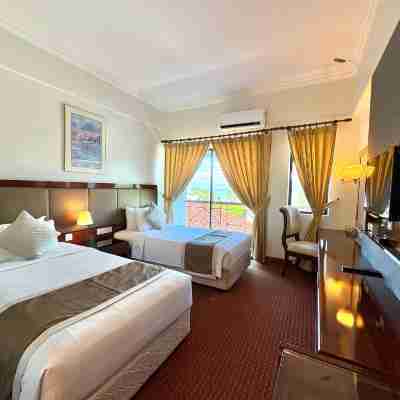 Putra Brasmana Hotel Rooms
