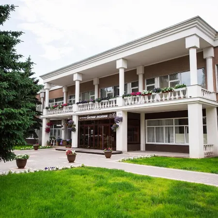 Белая акация