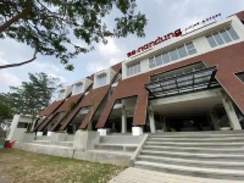 Se.Nandung Living and Space Hotels in Pakis