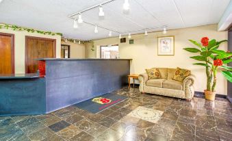 Super 8 by Wyndham Fort Mitchell Cincinnati Area