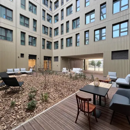 Aparthotel Adagio Access Paris Pont D'Ivry Отели рядом с достопримечательностью «12-й округ: Берси»