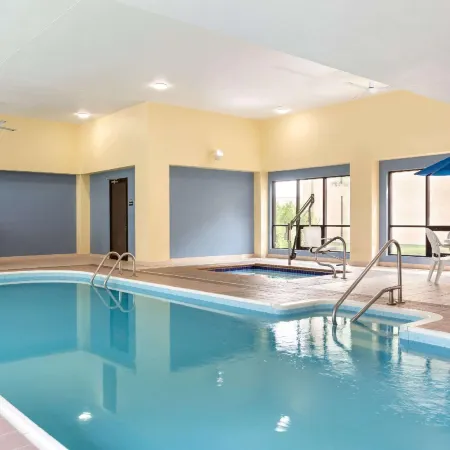 Days Inn by Wyndham Fargo