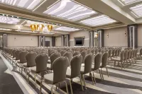 Ramada by Wyndham Ramnicu Valcea Hotel a Prajila
