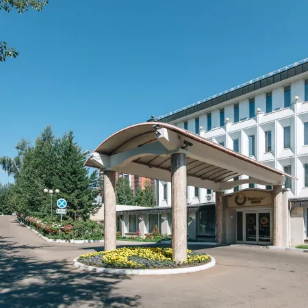 Солнце (Sun Hotel)