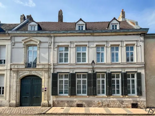 La Demeure N 5 Hotel a Cambrai