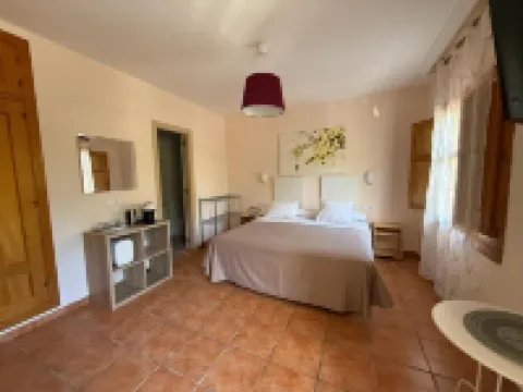 Hostal Moscatel Hotels in der Nähe von Coastal defence towers between Malaga and Almeria