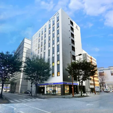 Hotel Trend Okayama Ekimae Отели рядом с достопримечательностью «Momotaro Statue»
