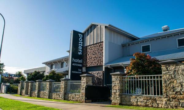 Potters Toowoomba Hotel