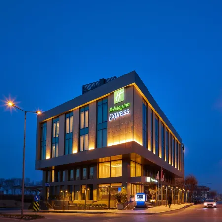 Holiday Inn Express Istanbul - Airport Arnavutkoy by IHG Отели рядом с Аэропорт Стамбул