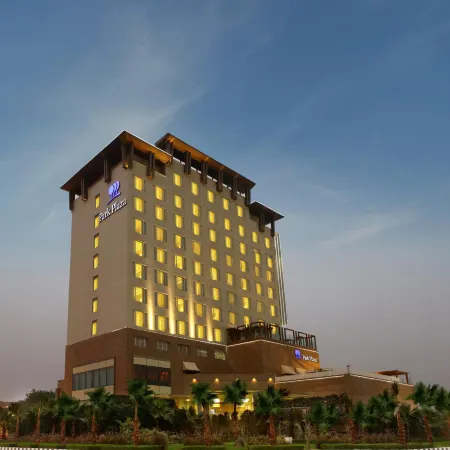 Park Plaza Delhi CBD Shahdara Отели рядом с достопримечательностью «Радж Гхат»