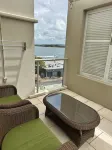 Riverside Apartments & Hotel - Hot Tub