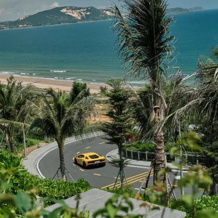 CONDOTEL CHAM BAY LUXURY