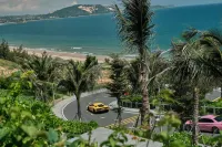 CONDOTEL CHAM BAY LUXURY - Bergblick