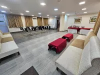 Malik Guest House Các khách sạn gần Đài tưởng niệm Shaheed