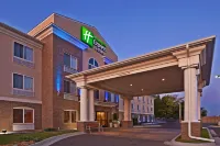 Holiday Inn Express & Suites Oklahoma City - Bethany - Lemmikkieläimet sallittu
