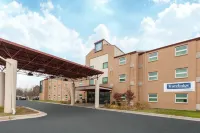 Travelodge by Wyndham Romulus Detroit Airport Hôtels à : Romulus