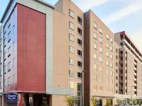 Hampton Inn & Suites by Hilton Quebec City Levis Hotels near Place Laurier