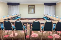 La Quinta Inn & Suites by Wyndham Seguin Hôtels à : Seguin