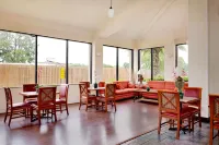 Days Inn by Wyndham Lafayette Near Lafayette Airport Hotels in Broussard