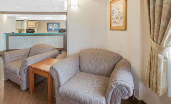 Days Inn by Wyndham Hillsdale