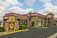 Super 8 by Wyndham Mobile/Tillmans Corner Hotels in Tillmans Corner