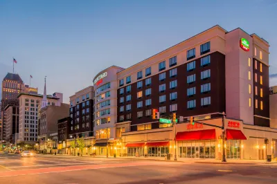 Courtyard Newark Downtown Отели рядом с достопримечательностью «Технологический институт Нью-Джерси»