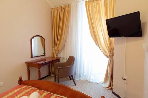 Continental Hotel