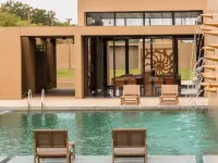 Life at Repose: Lake Villas Resort & Club Hotels in Mehsana