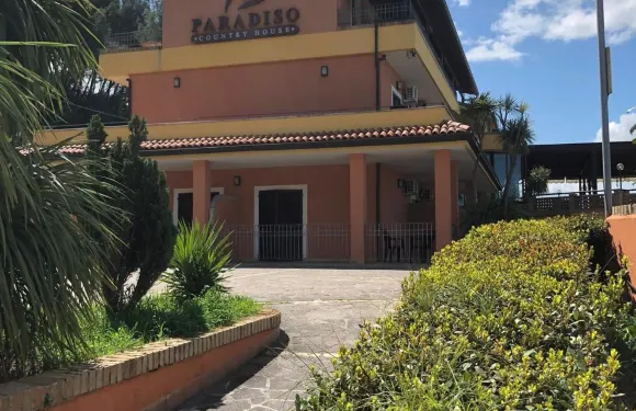 天堂鄉間別墅酒店