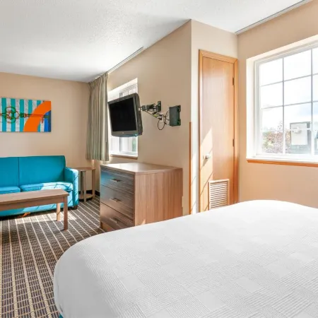 MainStay Suites Dubuque at Hwy 20