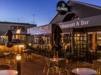 Twin Peaks Lakeside Inn Hotels near Ngātoroirangi Mine Bay Māori Rock Carvings
