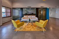 Sierra Suites by HP Hotels - piscine