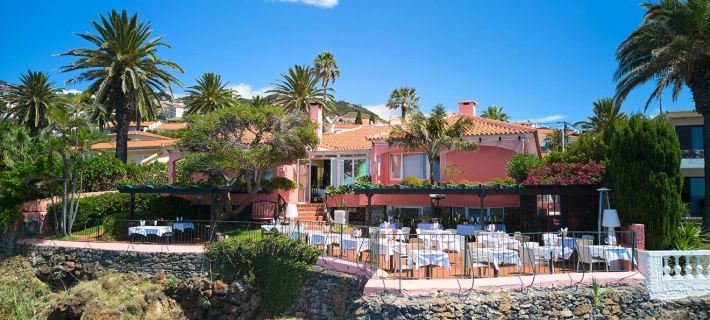 Inn & Art Madeira Hotels in Canico