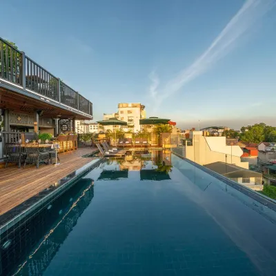 Tonkin Luxury Boutique Hotel & Spa Hotels near Truc Back Lake
