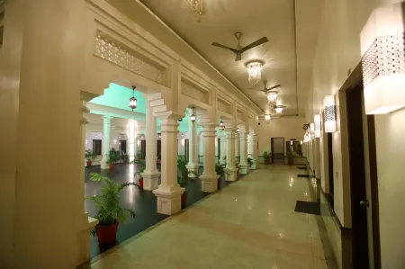 Kohinoor Palace