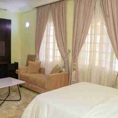 House 24 Rooms