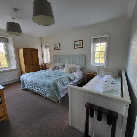 The Manifold Inn Hotel