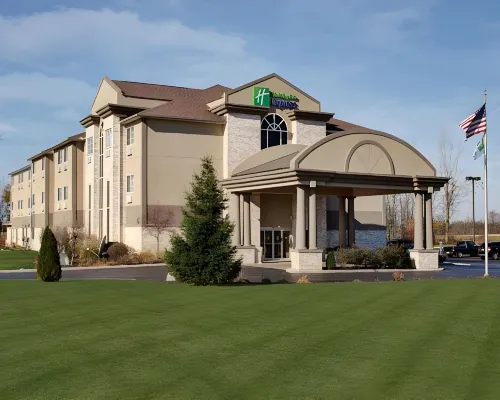 Holiday Inn Express & Suites BUCYRUS by IHG Hotels in Crawford County