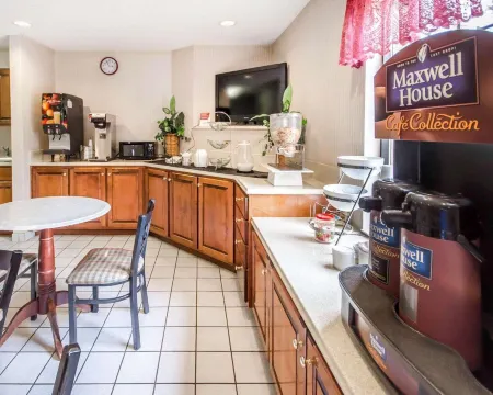 Econo Lodge London North