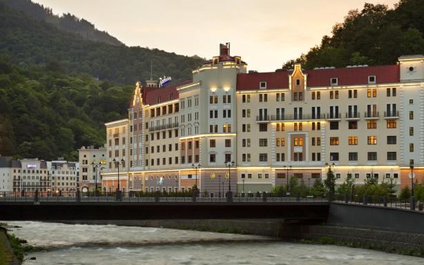 Гостиница Radisson Роза Хутор Отели в Сочи