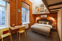 Expo Hotel 크레스티 프리즌 주변 호텔